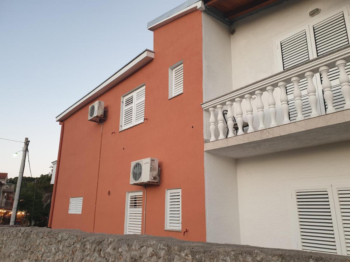 Apartments Martinovic By The Sea Kukljica Luaran gambar