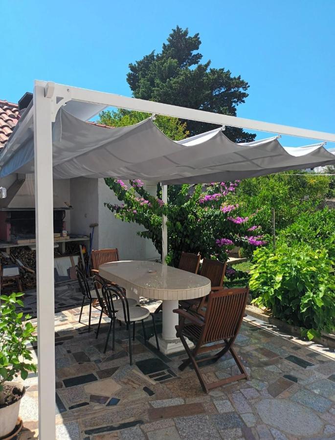 Apartments Martinovic By The Sea Kukljica Luaran gambar
