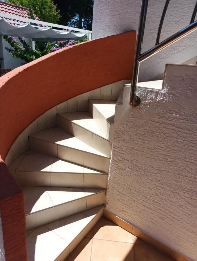 Apartments Martinovic By The Sea Kukljica Luaran gambar