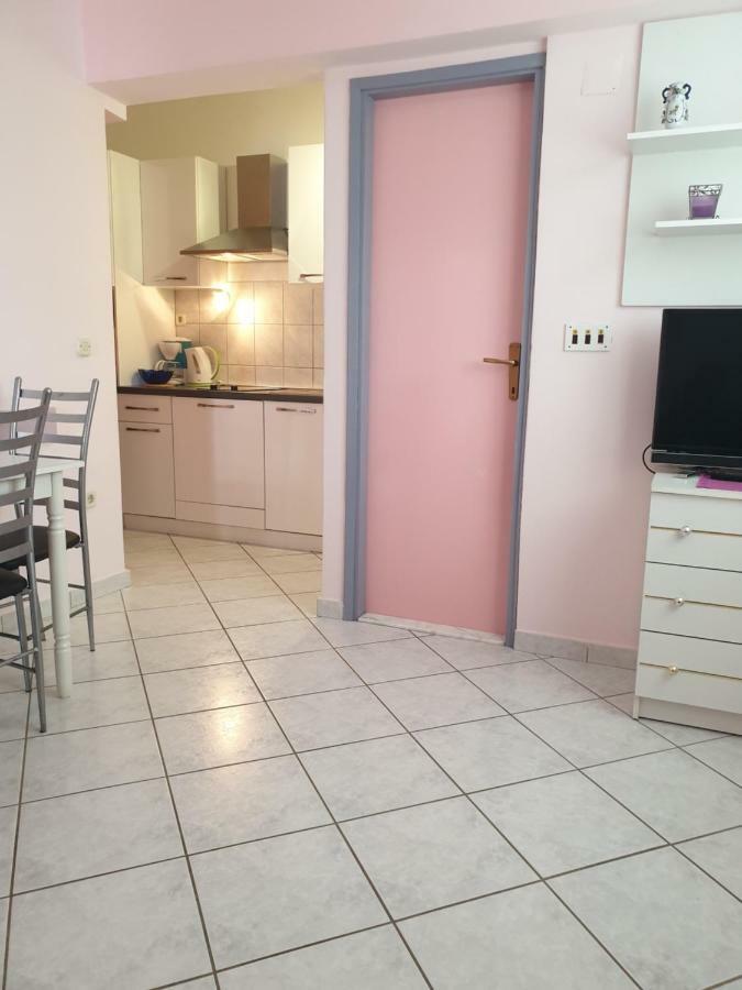 Apartments Martinovic By The Sea Kukljica Luaran gambar